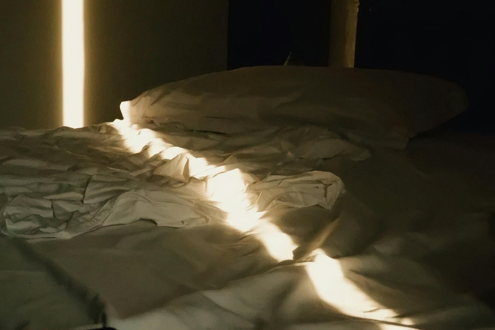The Sleep Architecture Most Adults Quietly Lose After 35